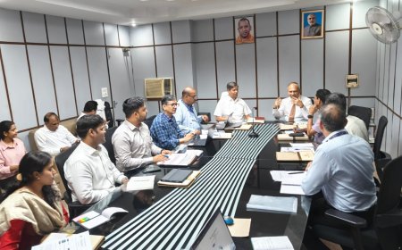 Lucknow: आकाशीय बिजली से बचाव एवं पूर्वानुमान पर आर.एस.ए.सी. में उच्च स्तरीय वैज्ञानिक मंथन। 