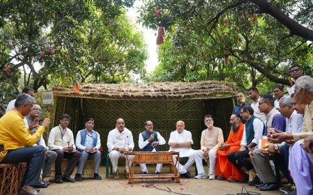 लखनऊ में 'फ्रूट होराइजन 2026' का भव्य आगाज़, शिवराज सिंह चौहान समेत कई मंत्रियों ने बढ़ाया किसानों का उत्साह।