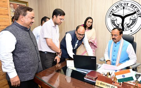 Lucknow : जनगणना विकास का आधार, उप मुख्यमंत्री केशव प्रसाद मौर्य ने भरा डिजिटल फॉर्म