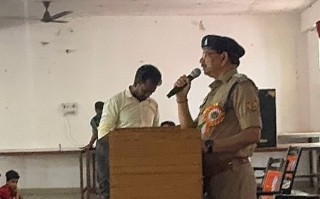 Kanpur : उपायुक्त यातायात रवीन्द्र कुमार के निर्देशन में यातायात जागरूकता कार्यक्रम आयोजित किया