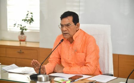 Lucknow : अखिलेश राज में ‘कटियाबाजों’ को मिला संरक्षण, अखिलेश सरकार ने पूरे बिजली ईको सिस्टम में 'बबूल' बोने का काम किया : एके शर्मा