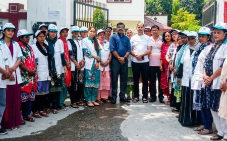 Bajpur : महिलाओं को मिला अगरबत्ती और धूपबत्ती बनाने का प्रशिक्षण, स्वरोजगार से जुड़कर बनेंगी आत्मनिर्भर