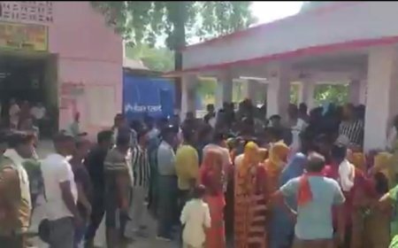 Sitapur : ट्रैक्टर और बाइक की भीषण भिड़ंत, दोनों चालकों की मौके पर मौत और एक घायल