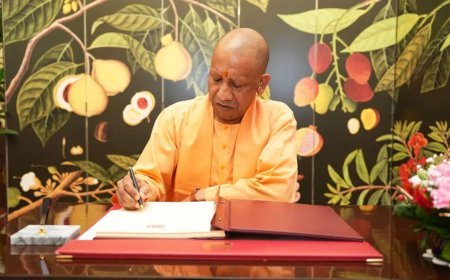 सीएम योगी ने बड़े औद्योगिक संस्थानों में सप्ताह में दो दिन 'वर्क फ्रॉम होम' के दिए निर्देश, कार पूलिंग और वर्चुअल बैठकों को मिलेगा बढ़ावा।