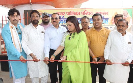 Hathras : तालाब चौराहा पर नई पार्किंग का शुभारंभ, जाम से मिलेगी मुक्ति