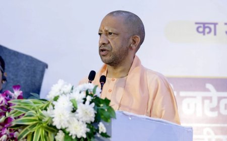 Lucknow : आपदा पीड़ितों के साथ खड़ी योगी सरकार, राहत कार्यों में तेजी, सीएम योगी के निर्देश पर प्रभारी मंत्री करेंगे प्रभावित परिवारों से मुलाकात