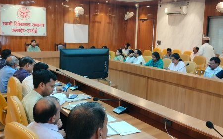 Hardoi : फार्मर रजिस्ट्री में खराब प्रगति पर जिलाधिकारी नाराज, अधिकारियों को फील्ड में उतरकर काम करने के निर्देश