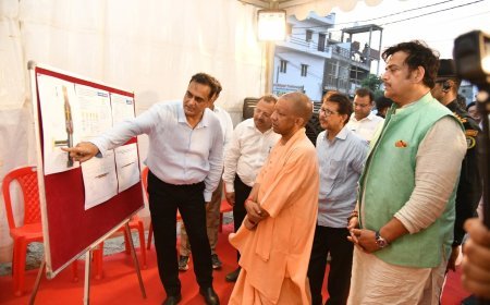 Gorakhpur : सड़क चौड़ीकरण में बाधित न हो आवागमन, चार स्थानों पर रुककर सीएम ने लिया निर्माणाधीन टूलेन/फोरलेन मार्ग का जायजा