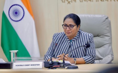 दिल्ली के प्रशासनिक ढांचे को हाई-टेक बनाने की ऐतिहासिक पहल, मुख्यमंत्री रेखा गुप्ता ने गवर्नेंस में आर्टिफिशियल इंटेलिजेंस और डीप-लर्निंग को शामिल करने का खाका खींचा