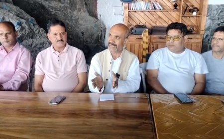 Mussoorie:  मसूरी पर बढ़ता दबाव, भाजपा नेता रविंद्र बोले- 'कंक्रीट के जंगल में बदल रही क्वीन ऑफ हिल्स'। 