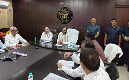 Lucknow: कैबिनेट मंत्री मनोज पांडेय ने दिए निर्देश, गेहूं खरीद और किसानों के भुगतान में बरती जाए पूरी पारदर्शिता। 