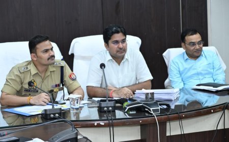 Sambhal : बकरीद से पहले संभल प्रशासन अलर्ट मोड पर, डीएम-एसपी ने दी सख्त चेतावनी; नई परंपरा और प्रतिबंधित पशु की कुर्बानी पर रहेगा पूर्ण प्रतिबंध