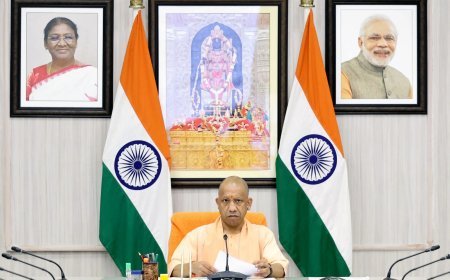 Lucknow : विकास कार्यों की गुणवत्ता और समयबद्धता से कोई समझौता नहीं, लापरवाही पर तय होगी जिम्मेदारी- योगी आदित्यनाथ