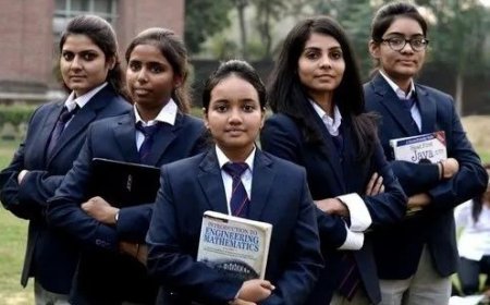 Sambhal: यूपी के कॉलेजों में ड्रेस कोड लागू! छात्रों-शिक्षकों ने बताया क्यों है जरूरी, हिजाब पर भी आया बड़ा बयान। 