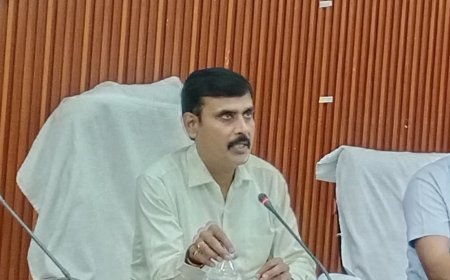Ballia : यूपी पुलिस भर्ती परीक्षा को लेकर बलिया प्रशासन मुस्तैद, केंद्रों पर तैनात रहेगी मेडिकल टीम, जिलाधिकारी ने दिए पुख्ता इंतजाम के निर्देश