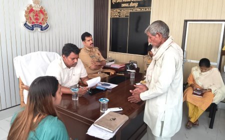 Sitapur: डीएम व एसपी ने सम्पूर्ण थाना समाधान दिवस में सुनीं जन समस्याएं।