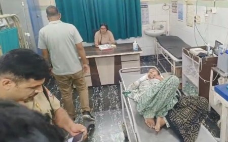 Bajpur : कार और बाइक की भीषण टक्कर में बच्ची और दंपति समेत चार लोग गंभीर रूप से घायल