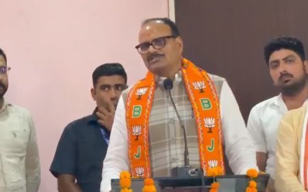 Sambhal: सम्भल में गरजे डिप्टी सीएम बृजेश पाठक: अब विकास के नक्शे पर नंबर वन बनेगा सम्भल।