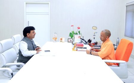 Lucknow : ग्राम प्रधानों को प्रशासक बनाने के लिए जिलाधिकारियों को मिली जिम्मेदारी, सिर्फ सामान्य सरकारी काम करने की होगी इजाजत