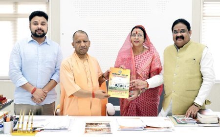 Hardoi: मुख्यमंत्री योगी से मिलीं जिला पंचायत अध्यक्ष प्रेमावती, हरदोई के विकास कार्यों पर हुई विस्तृत चर्चा। 