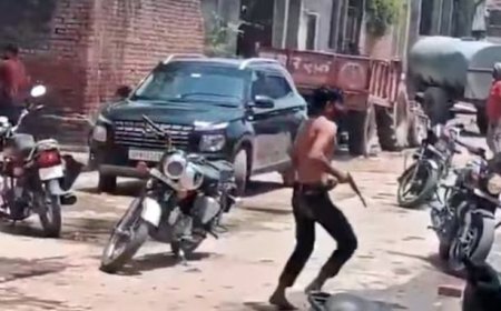 मथुरा के परिक्रमा मार्ग में भंडारे को लेकर दो गुटों में भीषण खूनी संघर्ष, खुलेआम ताबड़तोड़ फायरिंग से इलाके में मचा हड़कंप।
