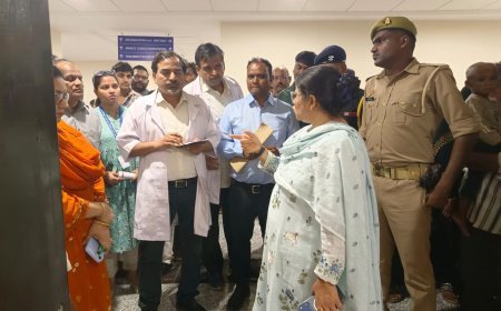 Gonda: अस्पताल की खामियों पर डीएम सख्त, लापरवाही बर्दाश्त नहीं करने की चेतावनी। 