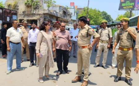 Sitapur: बस अड्डा चौराहे पर डग्गामार और बेतरतीब बसों का कब्जा, रेंग रहा शहर।