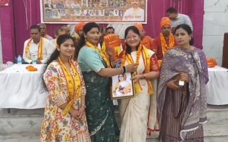 Sambhal : लोकमाता अहिल्याबाई होल्कर जयंती पर संत समागम और कवि सम्मेलन, समाज को दिया एकता और संस्कृति संरक्षण का संदेश