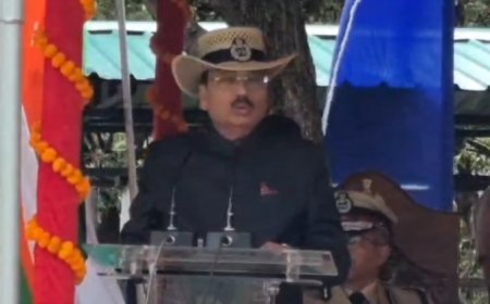 Mussoorie : मूसलाधार बारिश के बीच मसूरी में गूंजी देशभक्ति की तान, पासिंग आउट परेड के बाद आईटीबीपी को मिले 133 नए जांबाज अधिकारी