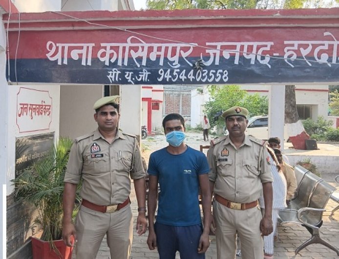 Hardoi: डंडे से हमला कर की गई हत्या का खुलासा, आरोपी गिरफ्तार।