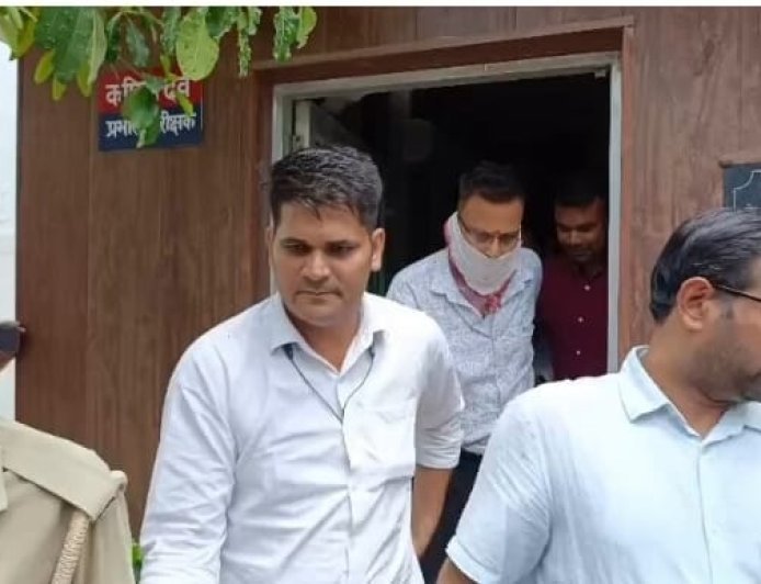 Saharanpur: ₹20,000 की रिश्वत लेते अवर अभियंता गिरफ्तार। 