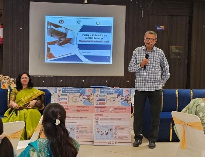 Hardoi: गर्भवती महिलाओं में एनीमिया खत्म करने को स्वास्थ्य विभाग की बड़ी पहल, FRU स्टाफ को मिला विशेष प्रशिक्षण। 
