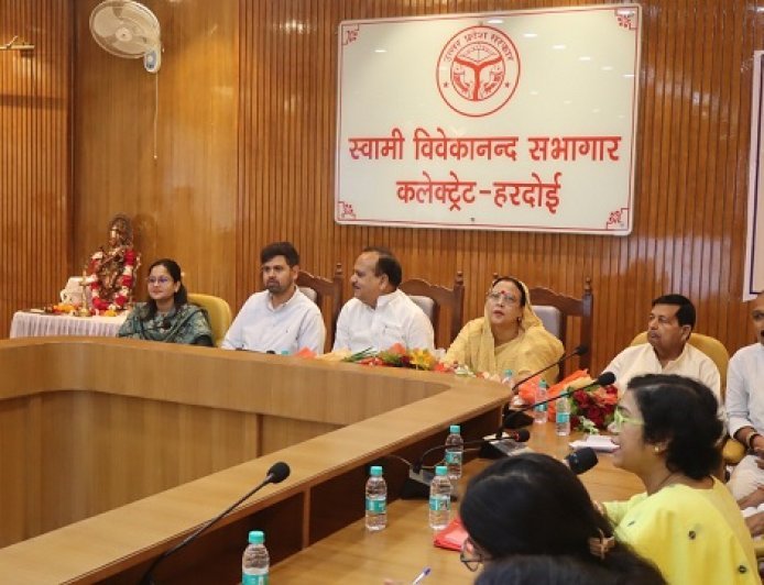 हरदोई में जनगणना-2027 के प्रथम चरण का शुभारंभ, स्व-गणना अभियान पर दिया गया जोर।