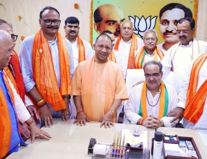 मिशन यूपी 2027 : चुनावी धड़कन नापने को हाईकमान का 'ऑडिट' शुरू, सुस्त प्रदर्शन वाले नेताओं पर गिरेगी गाज