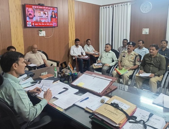 Ballia: बलिया में जिला जेल निर्माण की तैयारी तेज, जुलाई में होगा शिलान्यास। 
