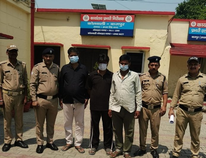 बाजपुर कोतवाली पुलिस की बड़ी कार्रवाई, फरार चल रहे 3 वारंटियों को दबोचा। 