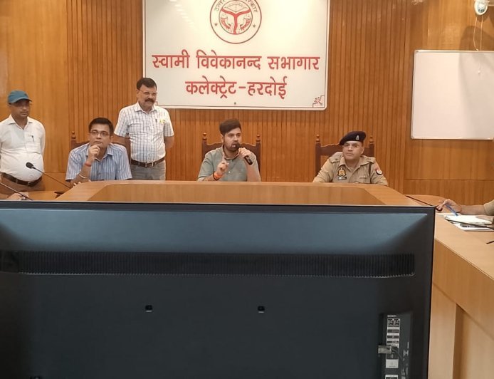 Hardoi: 17 मई को शिविर में वाहनों के फिटनेस, प्रदूषण, पंजीयन व बीमा प्रमाण बनवायें-अनुनय झा