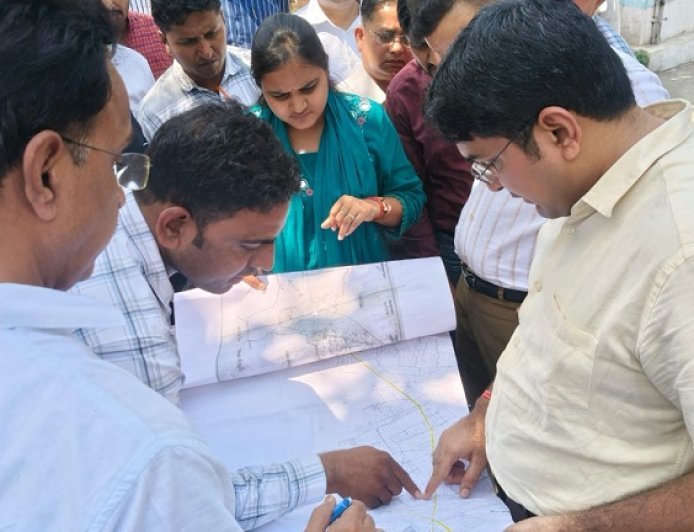 Sambhal: 24 कोस परिक्रमा मार्ग को मिली रफ्तार, 300 करोड़ से होगा भव्य विकास: डीएम अंकित खंडेलवाल