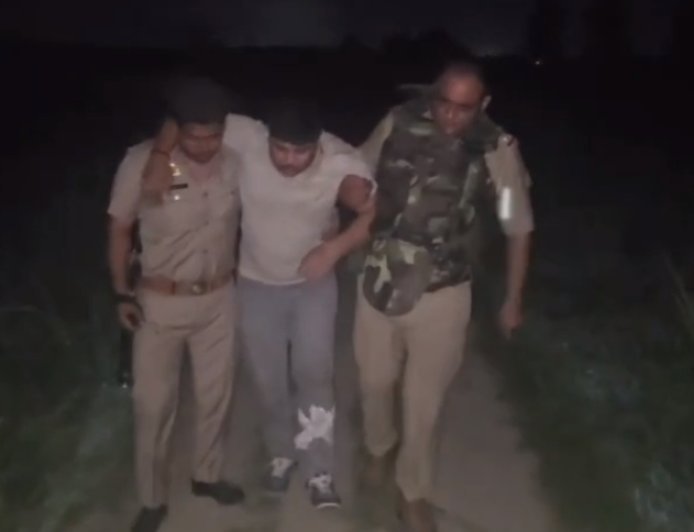 Amroha: मुठभेड़ में तीन आरोपी गिरफ्तार। 