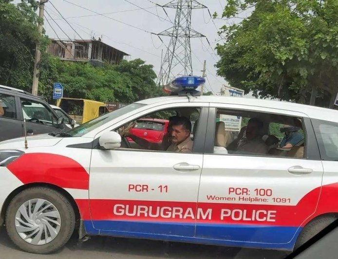 गुरुग्राम में युवती से छेड़छाड़ का विरोध करने पर भाई पर हुआ जानलेवा हमला, गंभीर हालत में अस्पताल में भर्ती पीड़ित के सिर में आए 25 टांके।