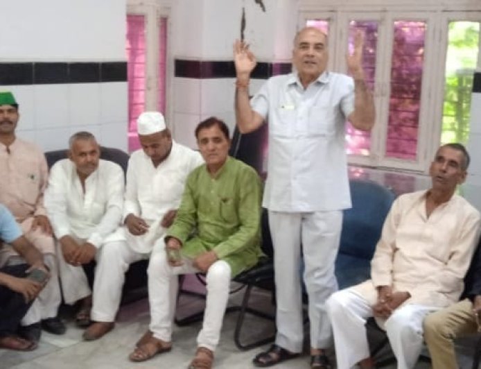 Saharanpur : प्रस्तावित गन्ना नियंत्रण आदेश से मिल मालिकों को लाभ और किसानों की अनदेखी का आरोप- भगत सिंह वर्मा