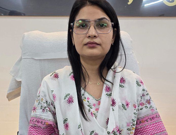 Hapur : बेटियों को गर्भाशय के कैंसर से बचाने के लिए एचपीवी टीकाकरण अभियान ने पकड़ी रफ्तार, सरकारी अस्पतालों में मुफ्त मिल रही सुविधा