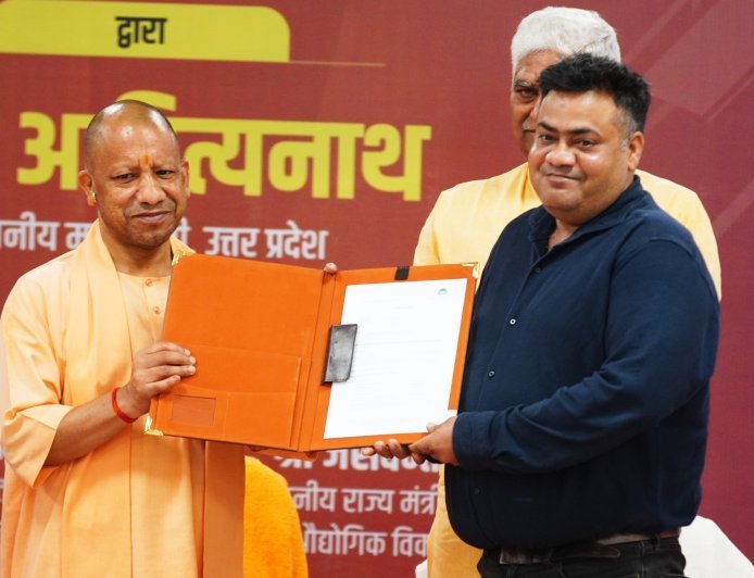 Lucknow : यीडा क्षेत्र में हजारों करोड़ के निवेश से यूपी को मिलेगी नई औद्योगिक रफ्तार