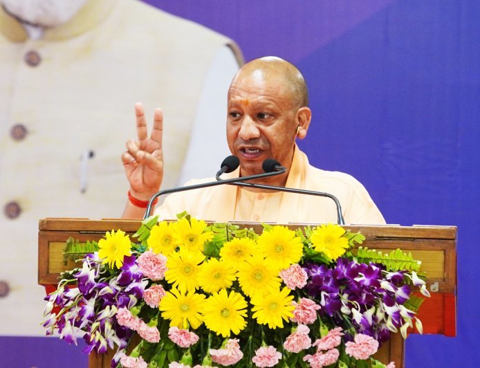 Lucknow : प्रदेश के विकास में सरकार के सहयात्री है निवेश- मुख्यमंत्री 