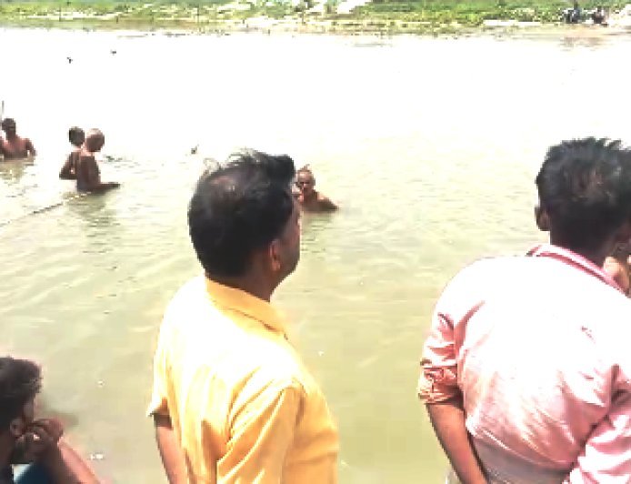 Hardoi : रामगंगा नदी में नहाने गया अधेड़ पानी में डूबा, परिवार में छाया मातम