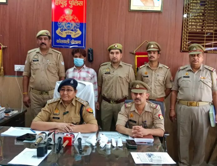 Hapur : त्योहार से पहले पुलिस की बड़ी कार्रवाई, चोरी और लूटपाट करने वाले गिरोह के चार सदस्य गिरफ्तार