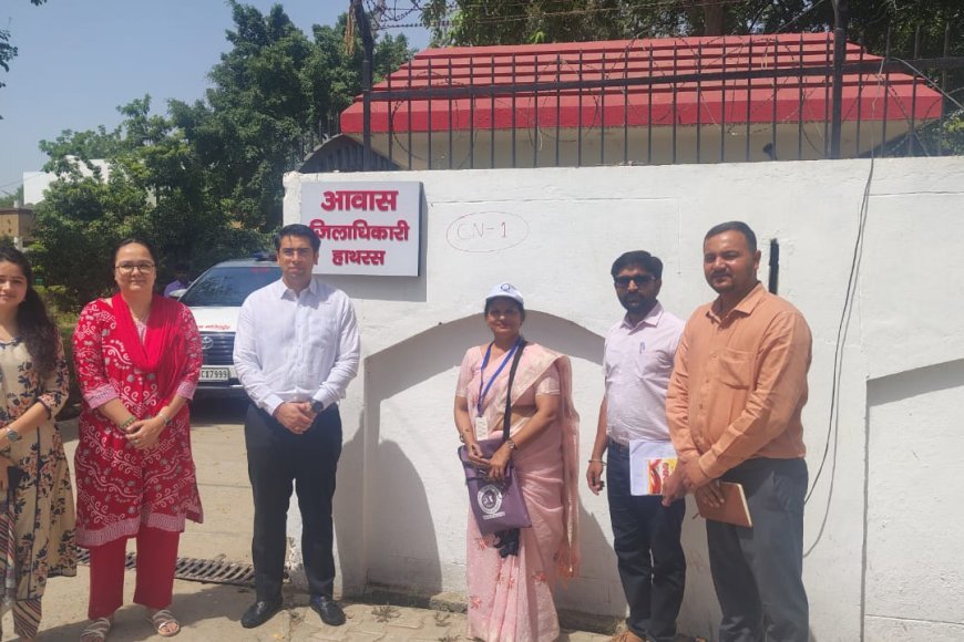 Hathras : जिलाधिकारी आवास से हाथरस में मकानों की गिनती शुरू, जनगणना अभियान को सफल बनाने के लिए नागरिकों से सहयोग की अपील