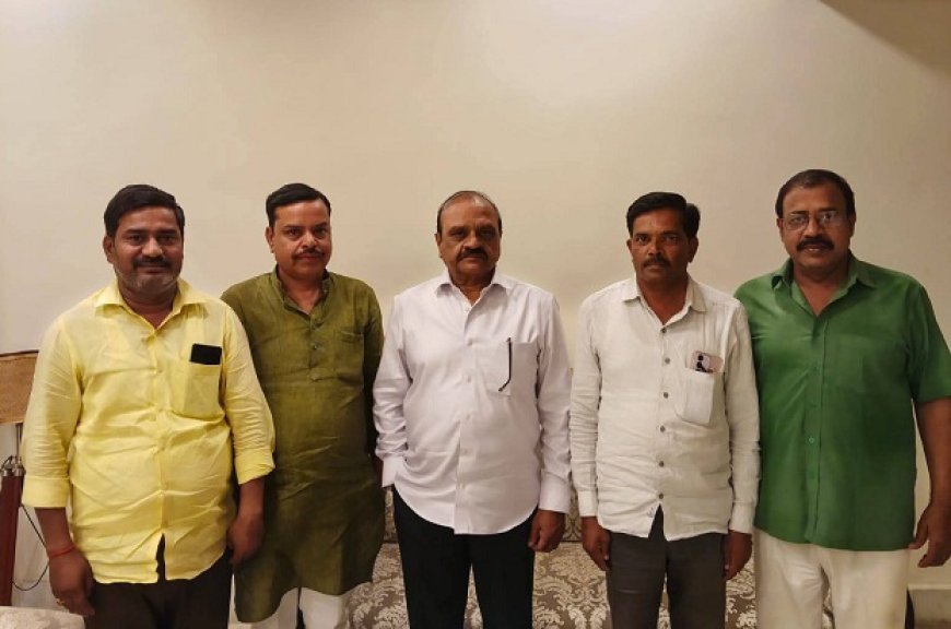 Hardoi: सांसद जयप्रकाश रावत को लोक लेखा समिति में मिली अहम जिम्मेदारी, जिले में खुशी की लहर। 