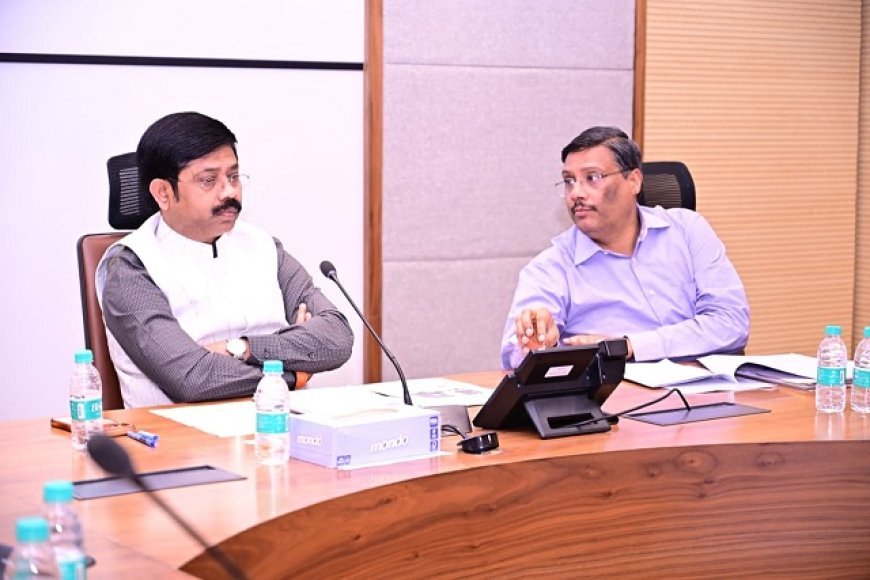 Lucknow: यूपी में औद्योगिक निवेश को रफ्तार: मंत्री नन्द गोपाल गुप्ता ‘नंदी’ ने की निवेश प्रस्तावों की समीक्षा।