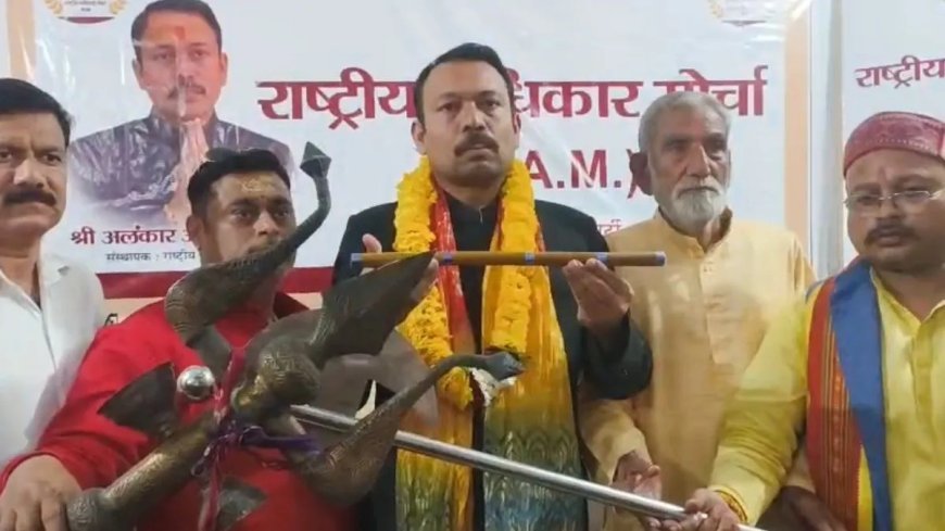 ब्यूरोक्रेसी छोड़ अब राजनीति के मैदान में उतरेंगे अलंकार अग्निहोत्री, 403 सीटों पर ताल ठोकने की तैयारी